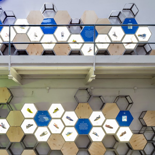 Stoisko reklamowe Adidas