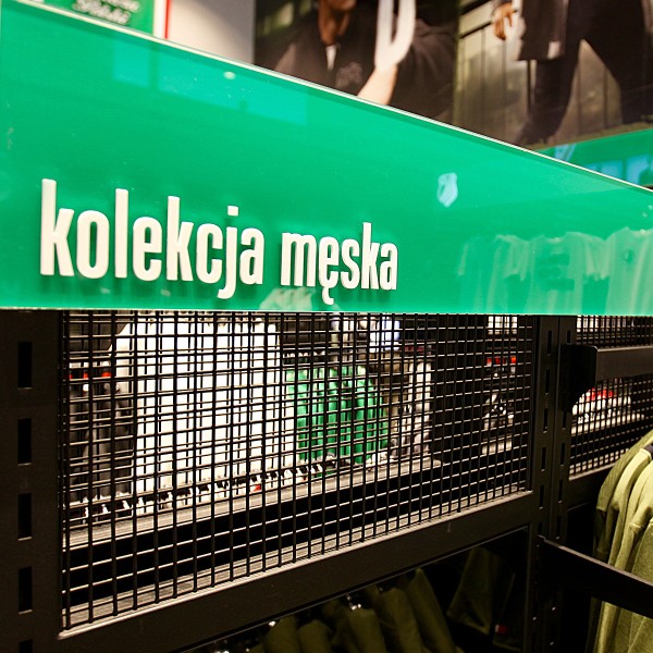 Meble/regały sklepowe – Legia