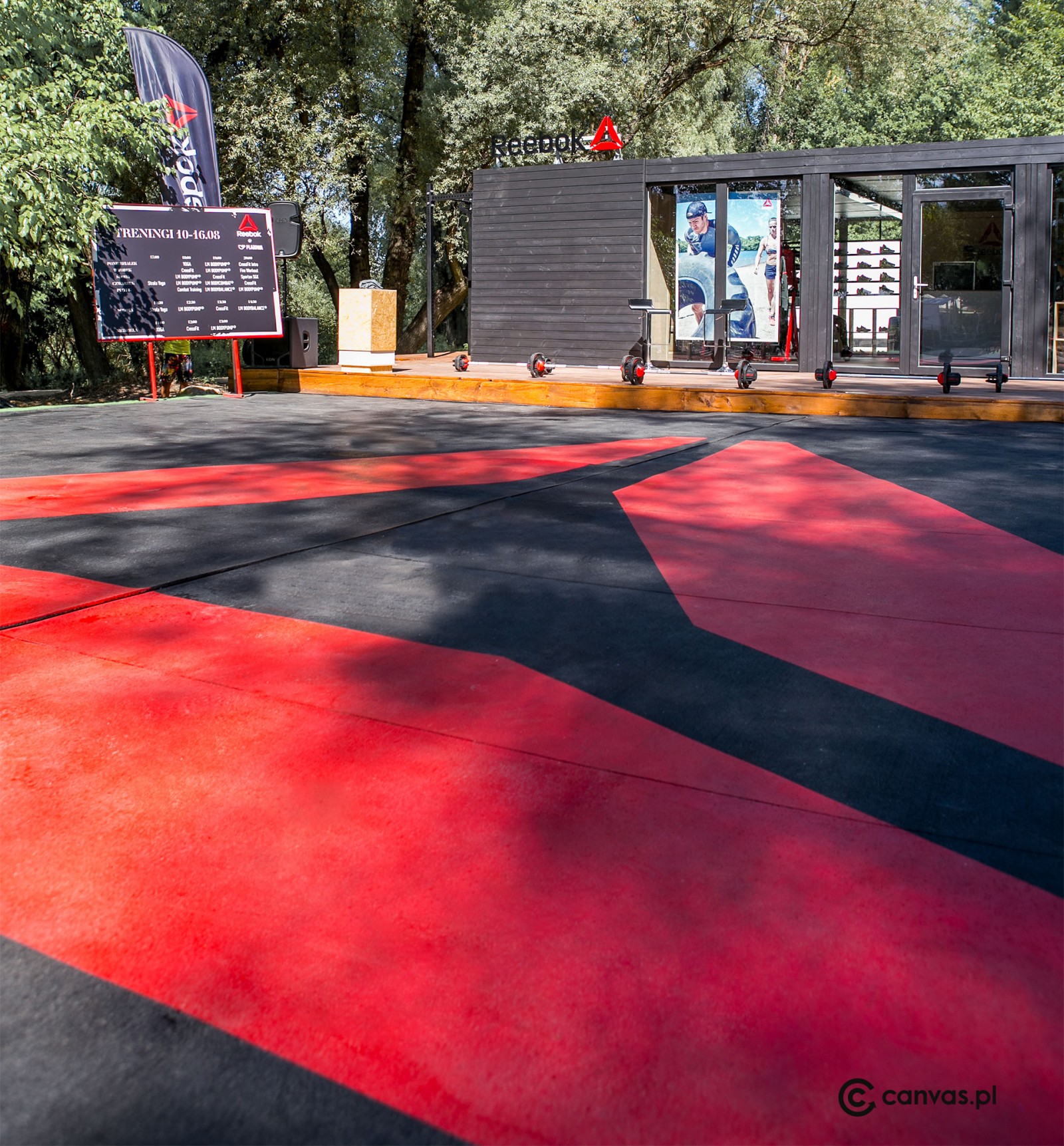 REEBOK – “BEACH” PAVILION