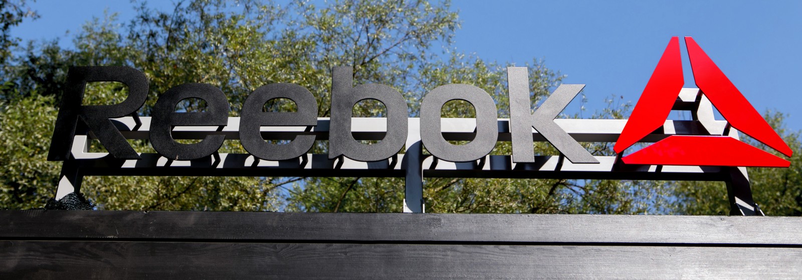 REEBOK – “BEACH” PAVILION